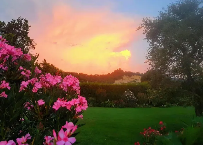 住宿加早餐酒店 La Pergola