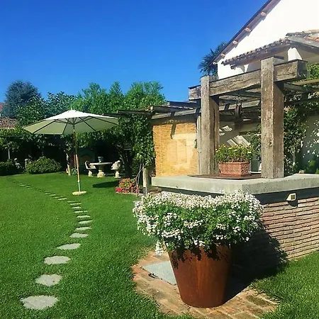 Bed & Breakfast La Pergola 3*